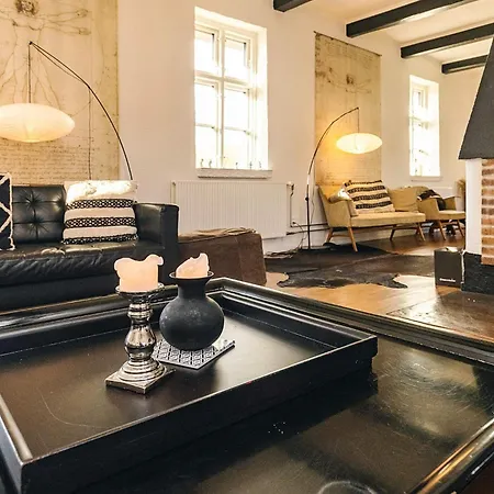 20 Person In * 斯文堡